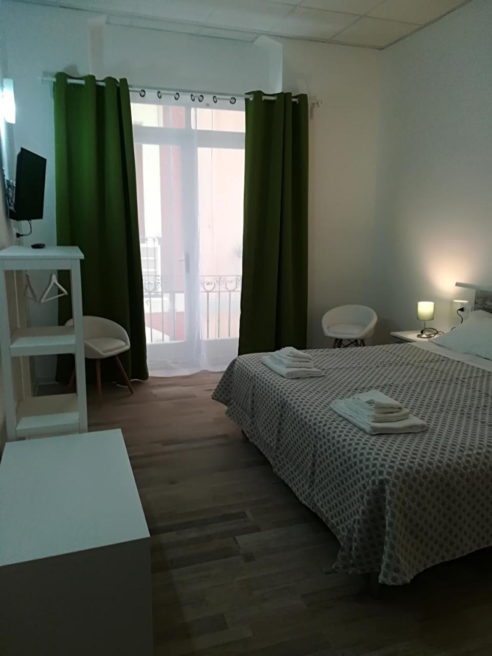 B.House Bed & Breakfast กาญารี ภายนอก รูปภาพ