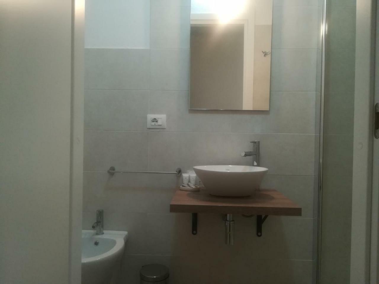 B.House Bed & Breakfast กาญารี ภายนอก รูปภาพ